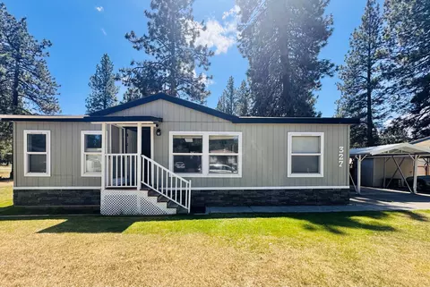 19950 Driftwood Ln #327, Bend, OR 97702