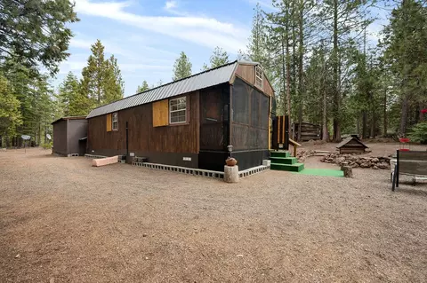 33907 Red Deer Ln, Bonanza, OR 97623