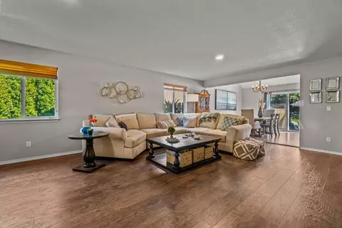 20749 Liberty Ln, Bend, OR 97701 photo 7