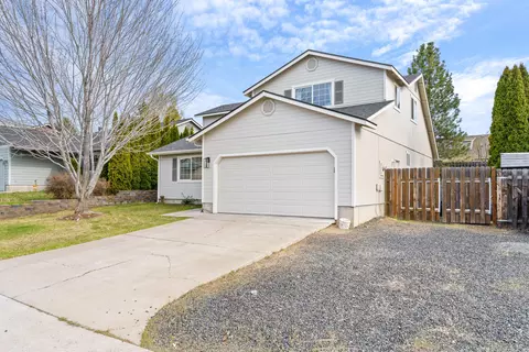 20749 Liberty Ln, Bend, OR 97701 photo 3
