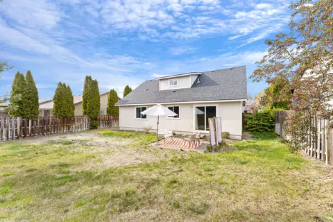20749 Liberty Ln, Bend, OR 97701 photo 5