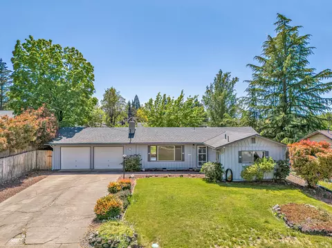 204 Princess Way, Central Point, OR 97502
