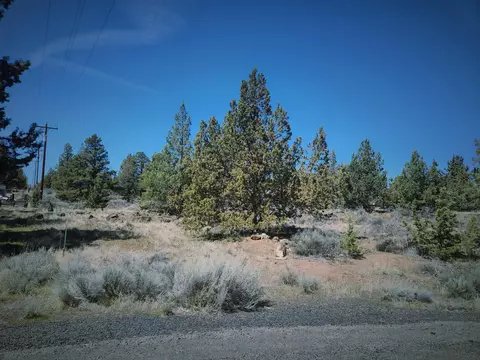 65415 78th St, Bend, OR 97703