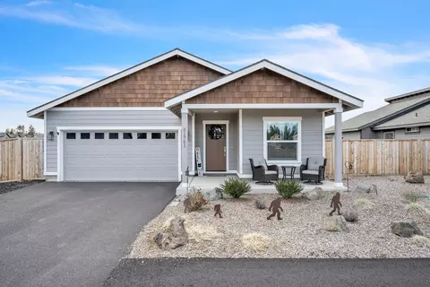 51751 Morning Pine Dr, La Pine, OR 97739