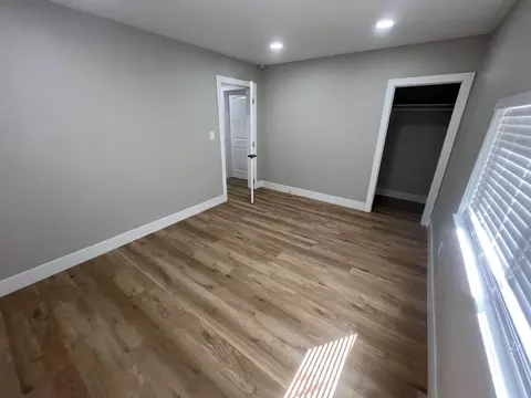 Bedroom - 2100 Laurel Rd, Cave Junction, OR 97523 photo 2 of 2