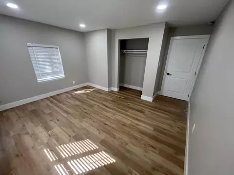 Bedroom - 2100 Laurel Rd, Cave Junction, OR 97523 photo 1 of 2