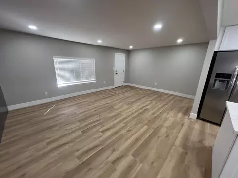 Living - 2100 Laurel Rd, Cave Junction, OR 97523 photo 2 of 2