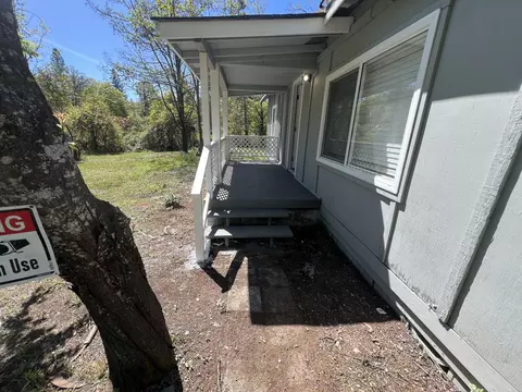 Exterior - 2100 Laurel Rd, Cave Junction, OR 97523 photo 3 of 7