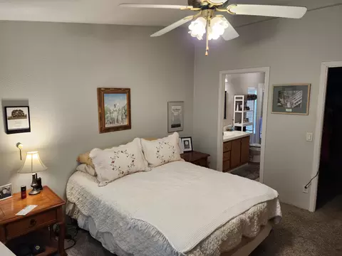 68 Bridgeport Dr, Eagle Point, OR 97524 photo 11