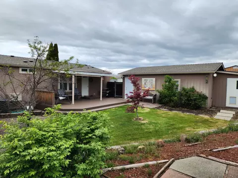 68 Bridgeport Dr, Eagle Point, OR 97524 photo 17