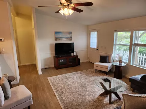 68 Bridgeport Dr, Eagle Point, OR 97524 photo 5