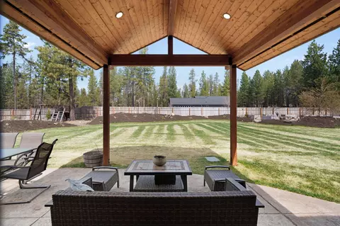 16810 Sharp Dr, Bend, OR 97707 photo 6