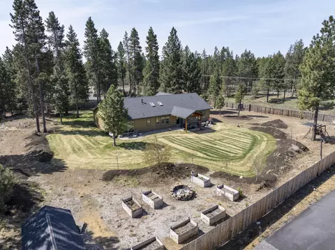 16810 Sharp Dr, Bend, OR 97707 photo 4