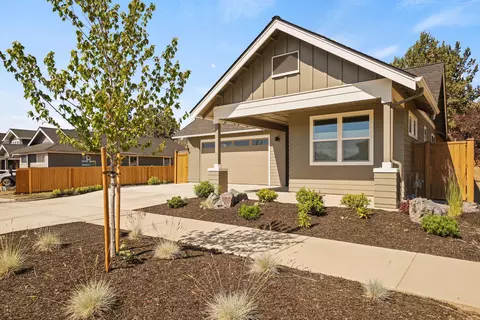 61181 SE Wagyu Dr #125, Bend, OR 97702