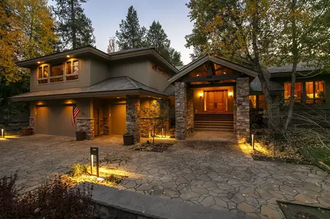 17975 N Course Ln #10, Sunriver, OR 97707