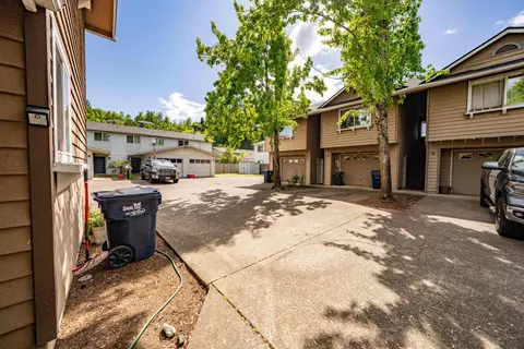 124 S 63rd St, Springfield, OR 97478 photo 7