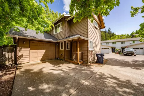 124 S 63rd St, Springfield, OR 97478 photo 6