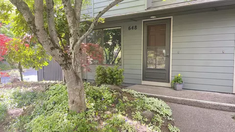648 E Main St, Ashland, OR 97520