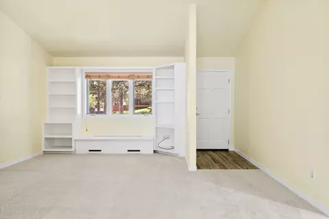 63045 Moonstone Ln, Bend, OR 97703 photo 6