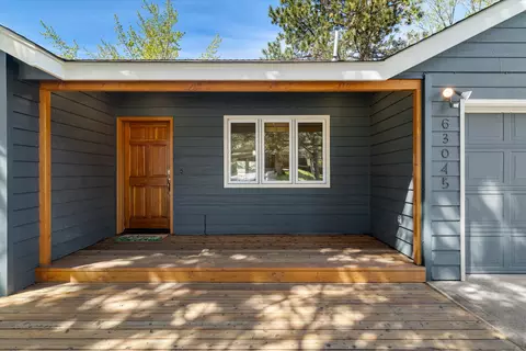 63045 Moonstone Ln, Bend, OR 97703 photo 4