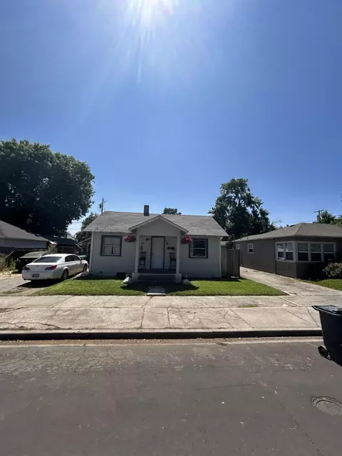 635 Pennsylvania Ave, Medford, OR 97501