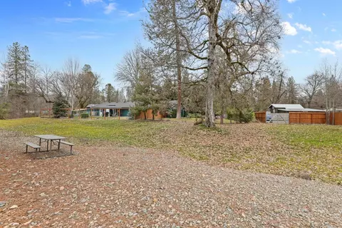 Exterior - 149 Queens Branch Rd, Rogue River, OR 97537 photo 13 of 15