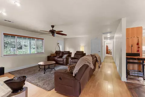 Entry Way - 149 Queens Branch Rd, Rogue River, OR 97537 photo 1 of 4