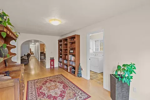 Entry Way - 149 Queens Branch Rd, Rogue River, OR 97537 photo 4 of 4