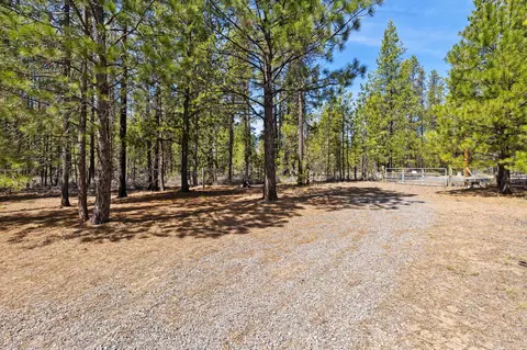 15511 Rainbow Ct, La Pine, OR 97739 photo 13