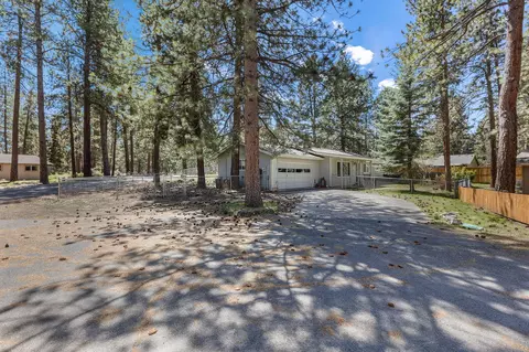 60843 Emigrant Cir, Bend, OR 97702