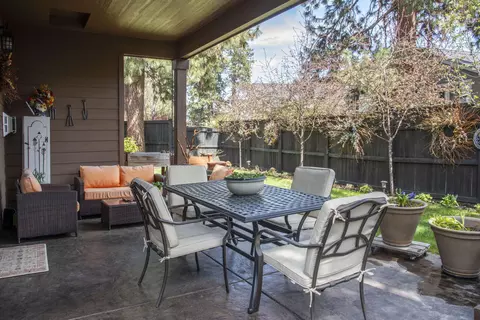 60349 Sage Stone Loop, Bend, OR 97702 photo 25