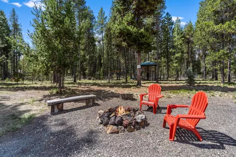 16855 Elsinore Rd, Bend, OR 97707 photo 28
