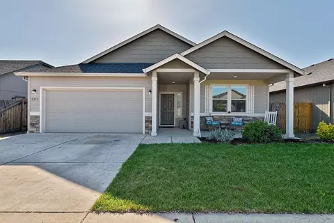 3255 Torrent St, Medford, OR 97504