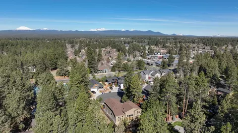60808 Yellow Leaf St, Bend, OR 97702 photo 28
