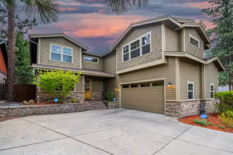60808 Yellow Leaf St, Bend, OR 97702