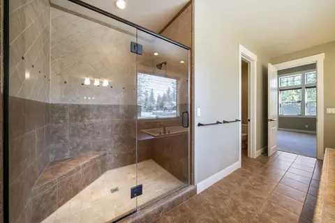 60808 Yellow Leaf St, Bend, OR 97702 photo 13