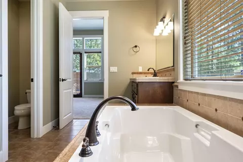 60808 Yellow Leaf St, Bend, OR 97702 photo 12