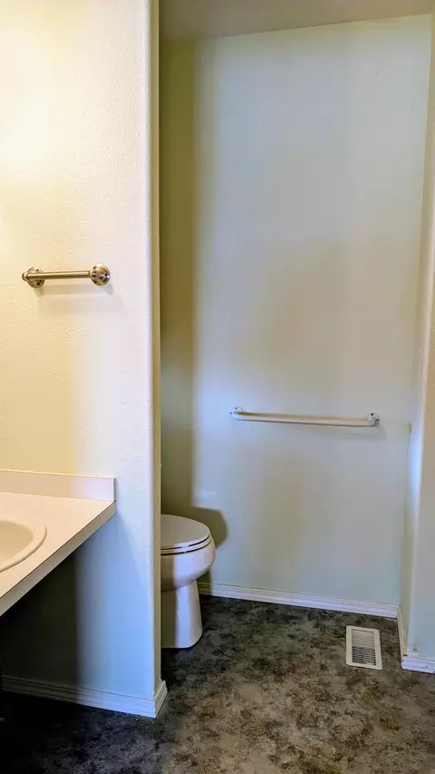 301 Freeman Rd #97, Central Point, OR 97502 photo 9