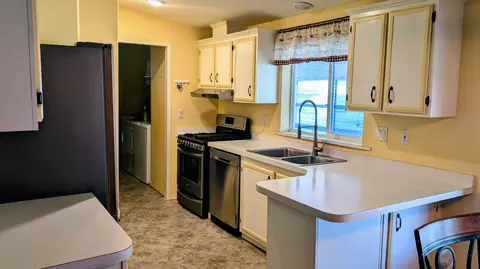 301 Freeman Rd #97, Central Point, OR 97502 photo 3