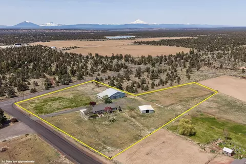 3099 NW Williams Way, Redmond, OR 97756