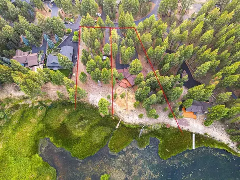 54996 Mallard Dr, Bend, OR 97707