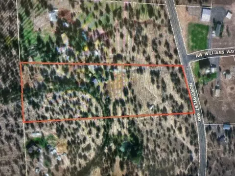 5453 Northwest Way, Redmond, OR 97756