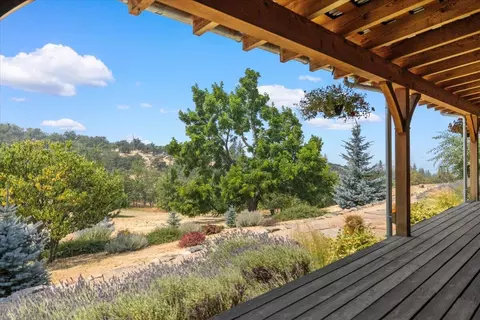 Exterior - 7575 Torrey Pines Ter, Eagle Point, OR 97524 photo 16 of 19