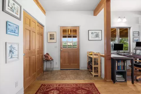 Entry Way - 7575 Torrey Pines Ter, Eagle Point, OR 97524 photo 1 of 2