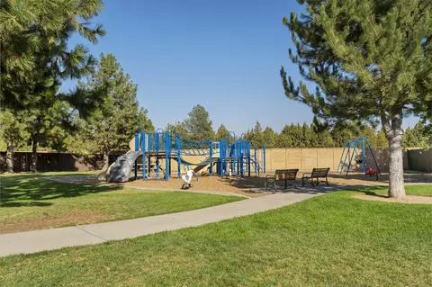 61161 Larkspur Loop, Bend, OR 97702 photo 30