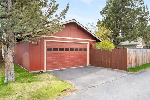 61161 Larkspur Loop, Bend, OR 97702 photo 26