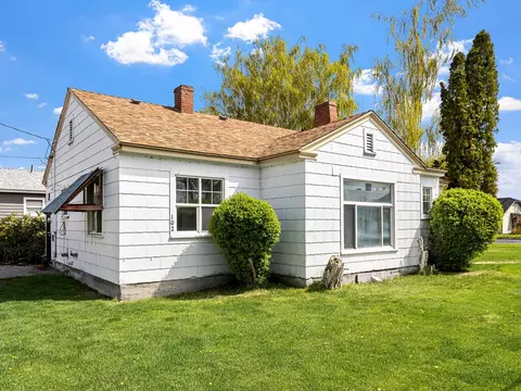 102 W Front St, Merrill, OR 97633