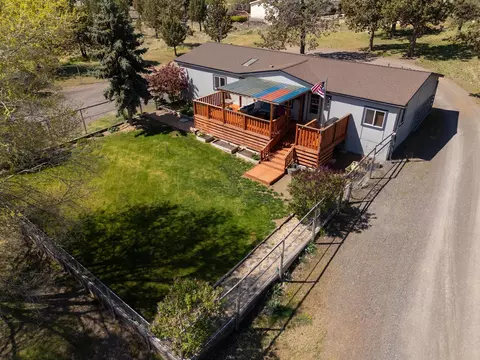13934 SW Cinder Dr, Terrebonne, OR 97760