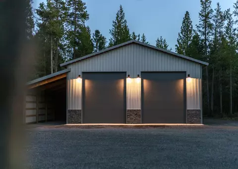17041 Norwalk Rd, Bend, OR 97707