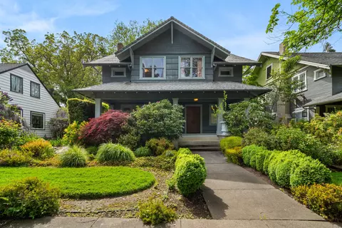31 Geneva St, Medford, OR 97504